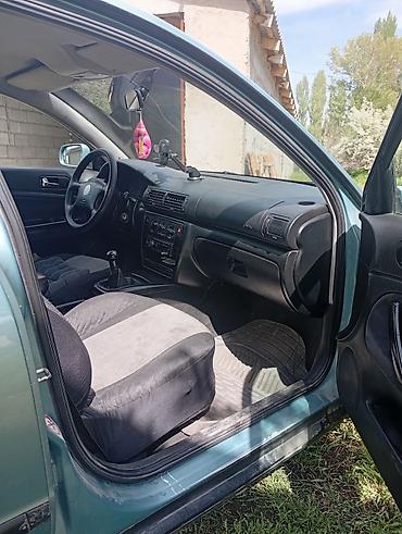 баа: Volkswagen Passat Variant: 2000 г., 1.6 л, Кол менен иштөөчү, Бензин, Универсал — 5