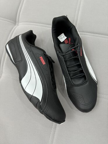 обувь больших размеров бишкек: Мужские кроссовки, 42.5, Puma, Новый, цвет - Черный, Самовывоз