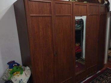 Дом и сад: Продаю шкаф