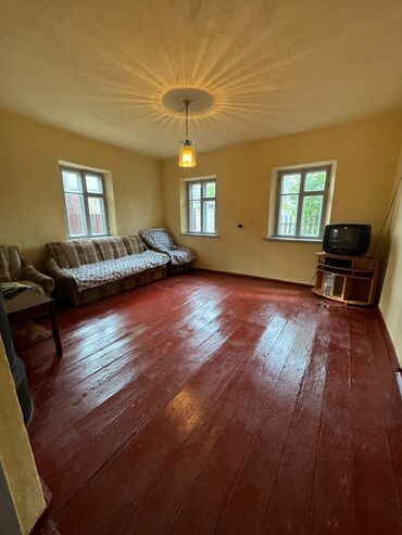 продаю дом раен бчк: 47 м², 4 комнаты, Старый ремонт Без мебели