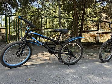 Синий велик 3500 черно красный 2500