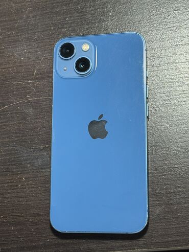 Apple iPhone: IPhone 13, Б/у, 128 ГБ, Голубой, Чехол, 74 %