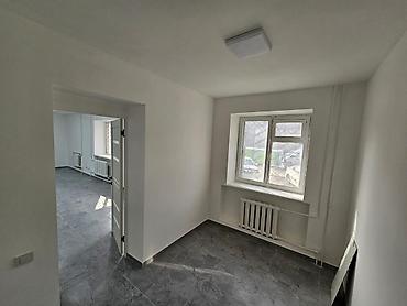 Коммерческая недвижимость: Сдаю Офис целиком: 64 м², В жилом комплексе, С ремонтом, С отдельным входом — 3