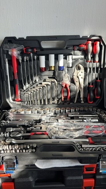 Наборы инструментов: Набор инструментов, Новый, Бесплатная доставка, Платная доставка, Самовывоз — 8