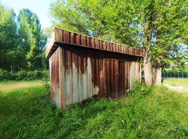 продается производственная база: КАМОК железный большой --можно использовать как склад в ТОКМОКЕ