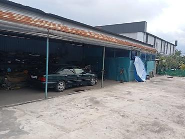 Продажа коттеджей и домов: Продаю дом. 100квадратных метров жилой площади.участок 8 соток. навес — 3