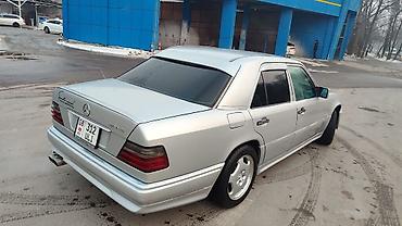 w12: Mercedes-Benz W124: 1994 г., Седан — 3