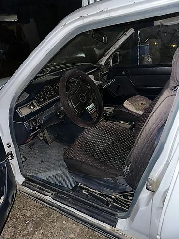 мерседес гигант гурзавой: Mercedes-Benz W124: 1986 г., 2.3 л, Механика, Бензин, Седан — 5