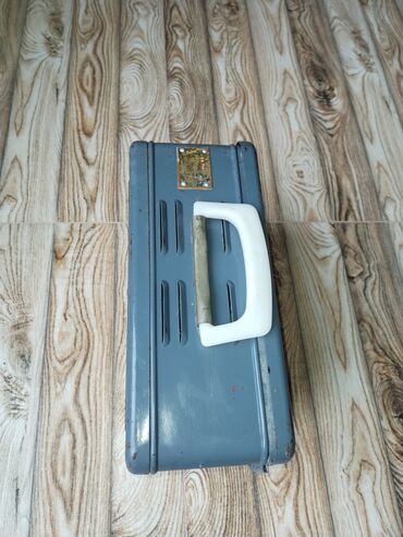 masin ucun monitorlar qiymeti: Akumlator zaratka qoyan savetden qalma idal veziyyetdedir 12volt yığır