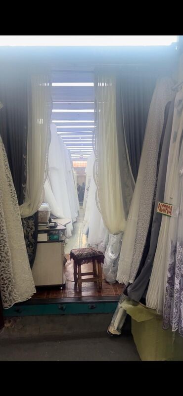 дом вагончик цена: Продаю Торговый контейнер, Рынок Мадина, 40 тонн