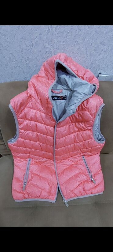 Dəstlər, kostyumlar: Qadın geyimləri. 5-7-10-15-20 azn. Xacmaz ve Bakıda yaşayanlar ucun — 5