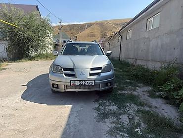 Mitsubishi Outlander: 2004 г., 2.4 л, Механика, Бензин, Кроссовер