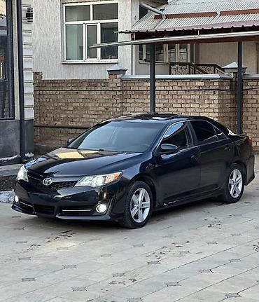 мото бокс: Toyota Camry: 2011 г., 2.5 л, Автомат, Бензин, Седан — 2