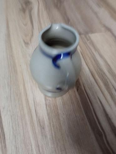 Ostalo posuđe: Keramički bokal sa ručkom i izljevom za sipanje - Materijal — 4