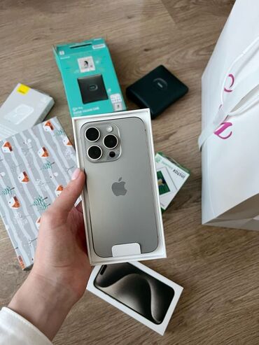 Apple iPhone: IPhone 16, Новый, 512 ГБ, Natural Titanium, Наушники, Защитное стекло, Чехол, 100 %
