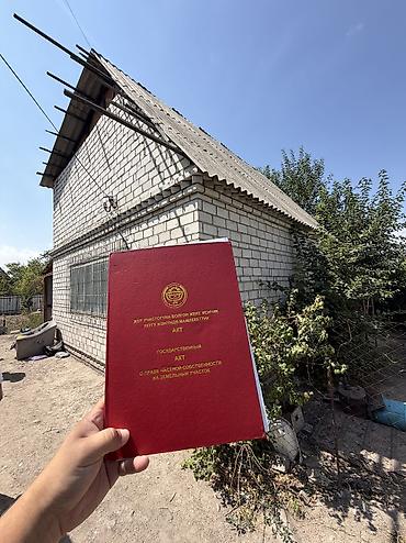 продю: Продается участок в с. Интернациональное 4 сотки, свет вода — 2