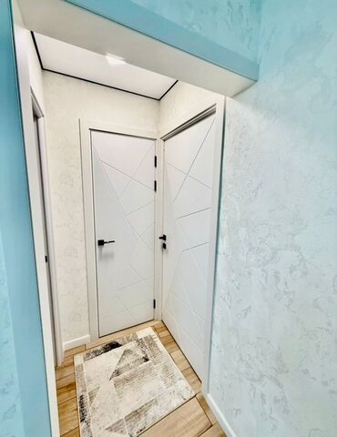 квартира бишкек дом: 3 комнаты, 58 м², 104 серия, 2 этаж, Евроремонт