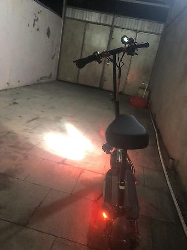 Электротранспорт: Elektrik skuter – oturacaqlı, güclü işıqlandırma və rəngli LED-lərlə — 1
