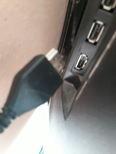 PS4 (Sony Playstation 4): Sony PlayStation 4 (PS4) Slim oyun konsolu Xüsusiyyətlər: - Model — 9