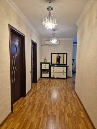 Yeni tikili: Bakıxanov qəs., 2 otaqlı, Yeni tikili, 82 kv. m -da lalafo.az — 11 Yeni tikili: Bakıxanov qəs., 2 otaqlı, Yeni tikili, 82 kv. m — 11