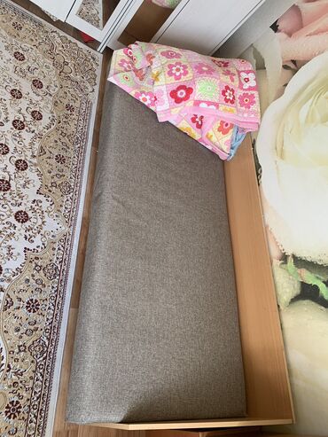 кровать односпальная с ящиками: 2х метровая Односпальная кровать с нижним ящиком Средней мягкости