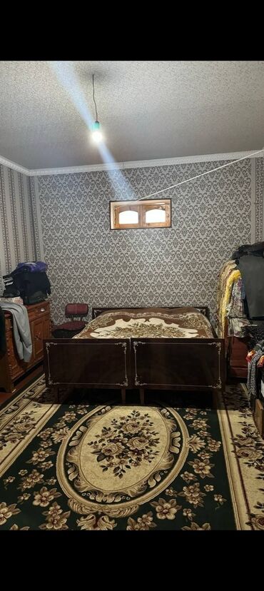 дом в городе бишкек: 200 м², 3 комнаты, Утепленный, Теплый пол, Бронированные двери