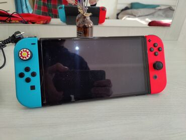 каракол телефон: *Продаю Nintendo switch oled *Приставке год с момента покупки