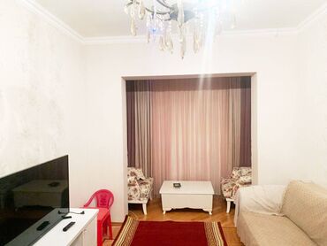 Köhnə tikili: Bakı, 4-cü mikrorayon, 4 otaqlı, Köhnə tikili, m. Memar Əcəmi, 110 kv. m -da lalafo.az — 10 Köhnə tikili: Bakı, 4-cü mikrorayon, 4 otaqlı, Köhnə tikili, m. Memar Əcəmi, 110 kv. m — 10