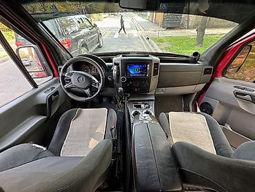 седенье на спринтер: Mercedes-Benz Sprinter (кузов W906) — красный фургон/комби — 10