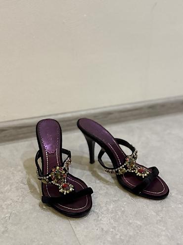 Digər ayaqqabılar: Ölçü: 35, İşlənmiş — 11