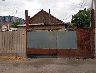 горам: Продается пол дома, 4 комнаты, участок 4 сотки. так же на участке — 4