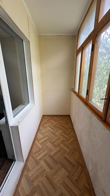 Продажа квартир: 3 комнаты, 62 м², 11 мкр 105 серия, 1 этаж — 18