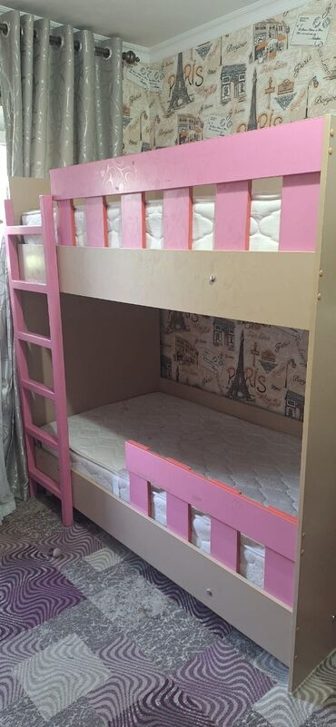вещевой шкаф: Детский гарнитур, цвет - Розовый, Б/у