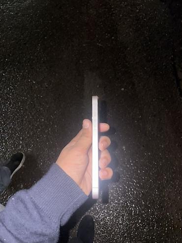 go pro qiyməti: IPhone 13, Ağ, Qırıq — 5