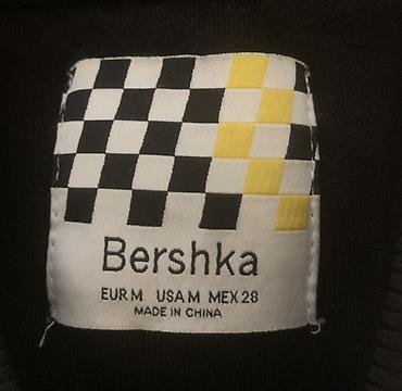 qar geyimi: Bershka, M — 2
