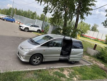 Toyota: Toyota Estima: 2002 г., 3 л, Автомат, Газ, Минивэн