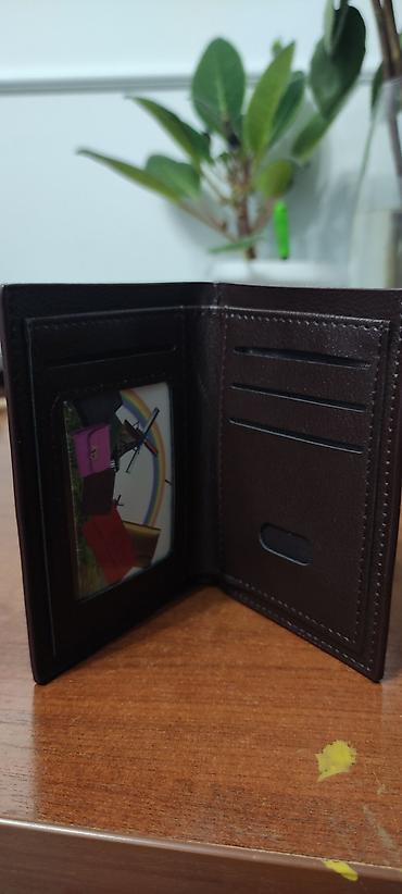 Кошельки: Для мужчин, которые ценят качественные, стильные аксессуары, мы — 11