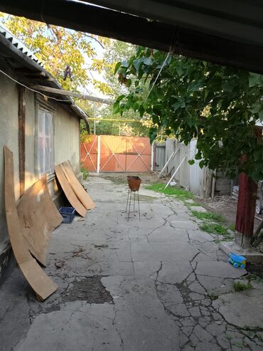 куплю дом под бизнес: Үй, 73 кв. м, 3 бөлмө, Менчик ээси, Эски ремонт