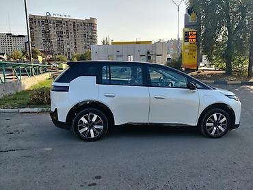 hongqi ehs9: Tesla : 2026 г., Электромобиль, Кроссовер — 8