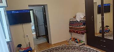 kg house: Ак-Ордо 1ден центринен, Гагарина 100 метр аралыкта жайгашкан. Үй жаңы — 10