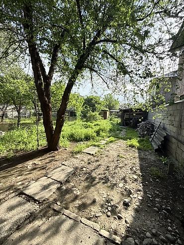 Продажа полдома: Продаётся полдома❗️ ✅️2,3 соток ✅️Район:Рабочий городок ✅️Общая — 10