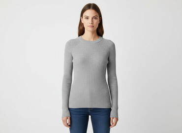 Swetry: Sweter damski, rozmiar S