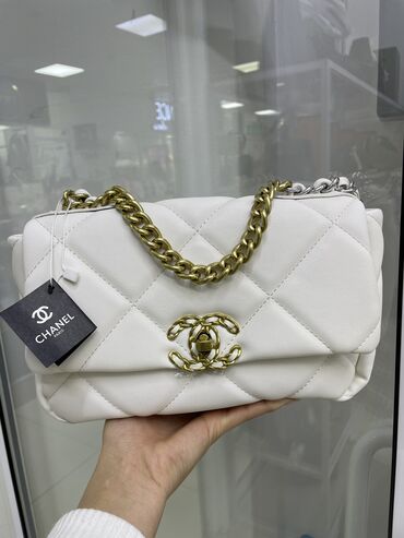 белая сумка: Chanel 👜
Люкс качество 🤩
Белый