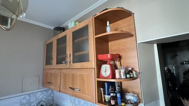 классическая мебель на заказ: Кухонный гарнитур, Б/у, цвет - Коричневый, ДСП, Самовывоз