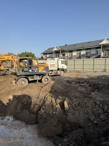 Аренда самосвала: Услуги экскаватора и самосвала HOWO 6x4 (трехосный) - Вывоз и подвоз — 14