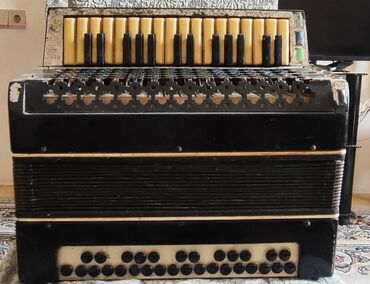 Pianolar: Akustik Akkordeon, İşlənmiş, Ödənişli çatdırılma