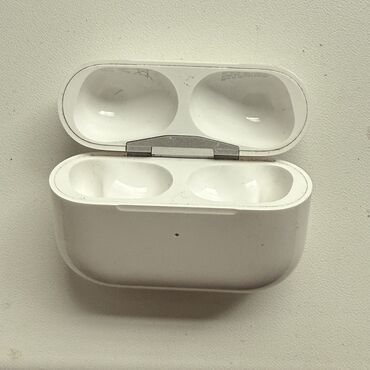 ipod купить: Зарядный кейс AirPods Pro первого поколения оригинал, рабочий в
