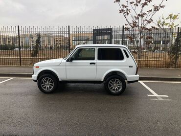 VAZ (LADA): VAZ (LADA) 4x4 Niva: 1.7 l | 2012 il 115000 km Ofrouder/SUV -da lalafo.az — 4 VAZ (LADA): VAZ (LADA) 4x4 Niva: 1.7 l | 2012 il 115000 km Ofrouder/SUV — 4