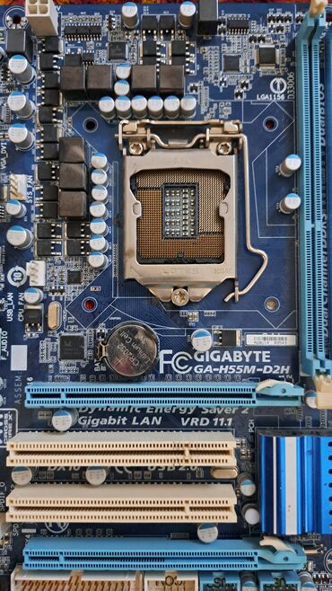 водянка для ноутбука: Материнская плата, Б/у, Gigabyte, LGA1156, Micro-ATX, Для ПК