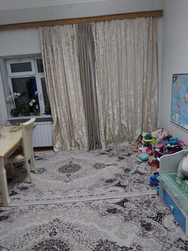Köhnə tikili: Bakı, Bakıxanov qəs., 3 otaqlı, Köhnə tikili, m. Neftçilər, 65 kv. m